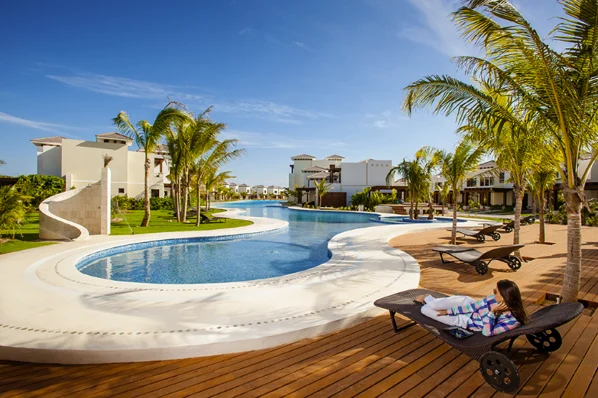 Harmonia_Fuente_Yucatan_Country